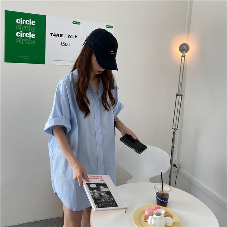青ファッション ゆったりシルエット中丈シャツワンピース