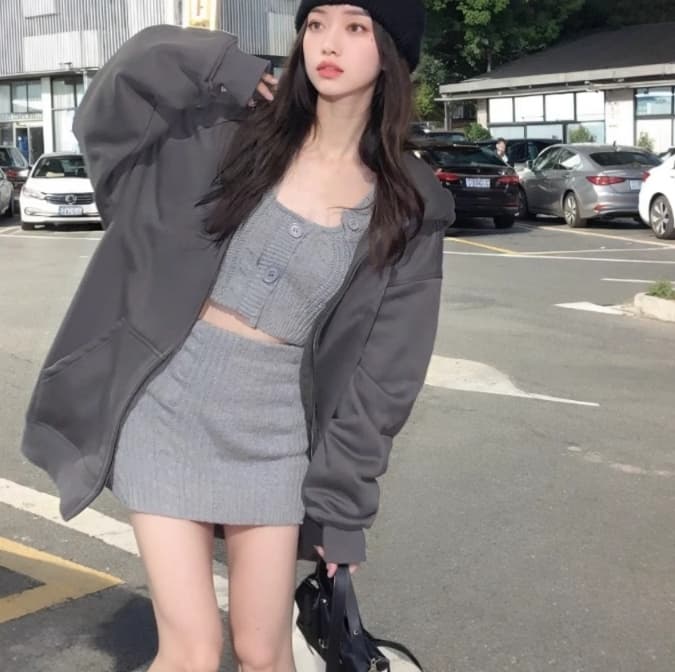 青ファッション パーカー ゆったりシルエットパーカー