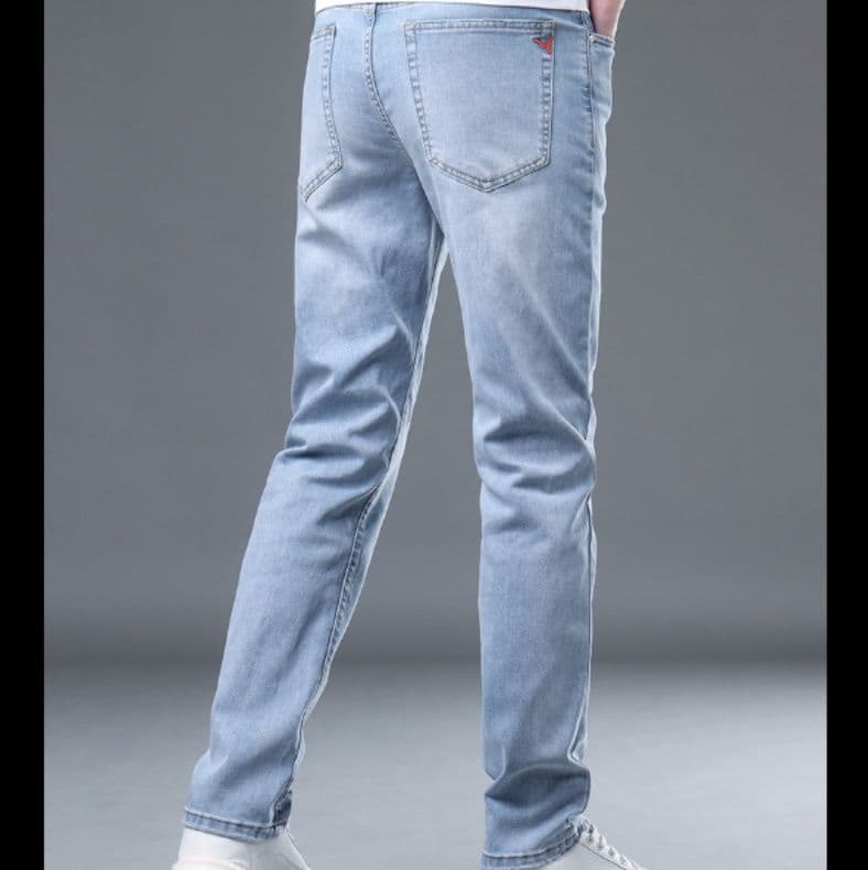青ファッション すっきりシルエット デニムパンツ