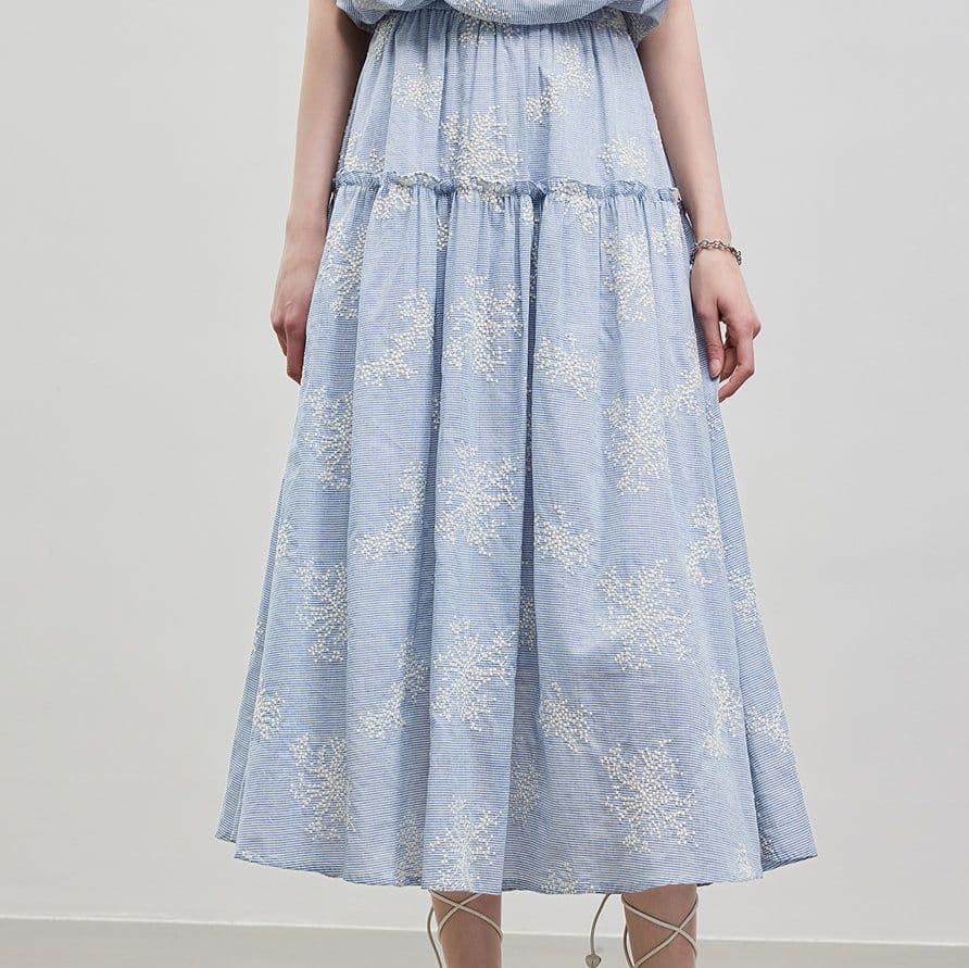 青ファッション 花刺繍ティアードロングスカート