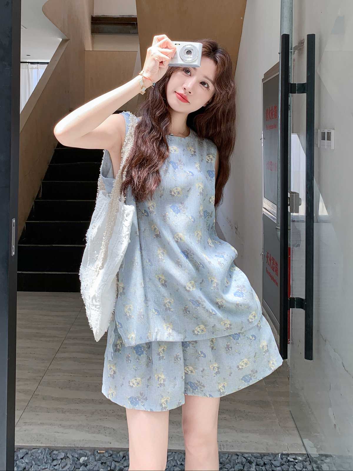 青ファッション 花模様ノースリーブセットアップ