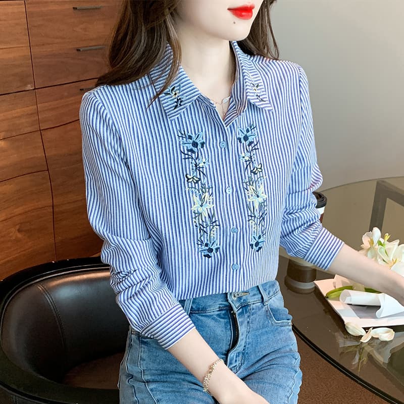 青ファッション シャツ 花刺繍入りストライプシャツ