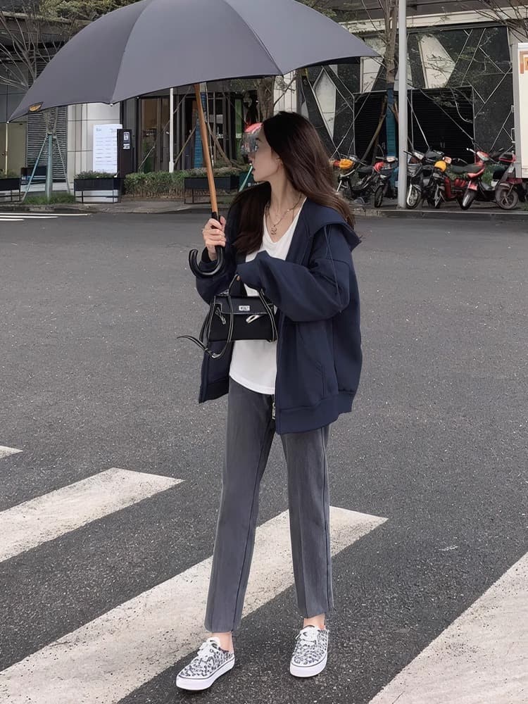 青ファッション パーカー ゆったりシルエットパーカー