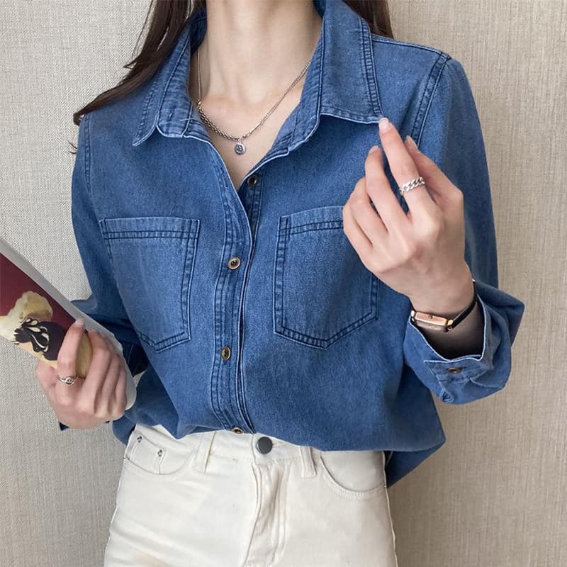 青ファッション 女性用青色長袖デニムシャツ胸ポケット付き